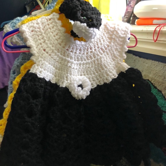 Crochet baby dresses - Picture 2 of 5